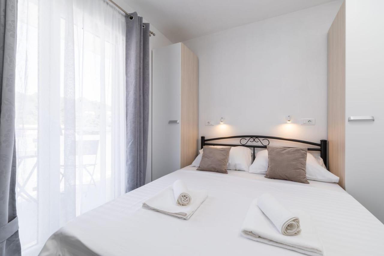 Maloa One Bedroom Apartment Smokvica  Eksteriør billede