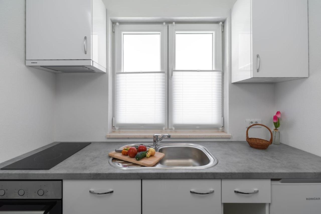 Maloa One Bedroom Apartment Smokvica  Eksteriør billede